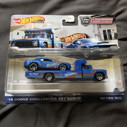Hot Wheels Retro Rig And Dodge Challenger Team