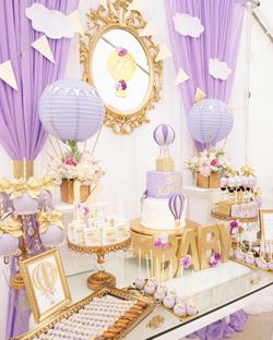 Baby shower candy table