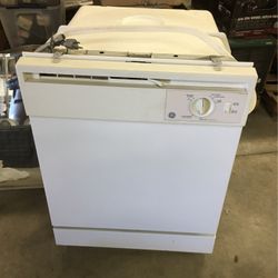 GE dishwasher works great
