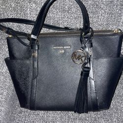 Michael Kors Cross Body Bag 
