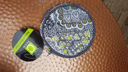 Ear bud accessory pouch, new