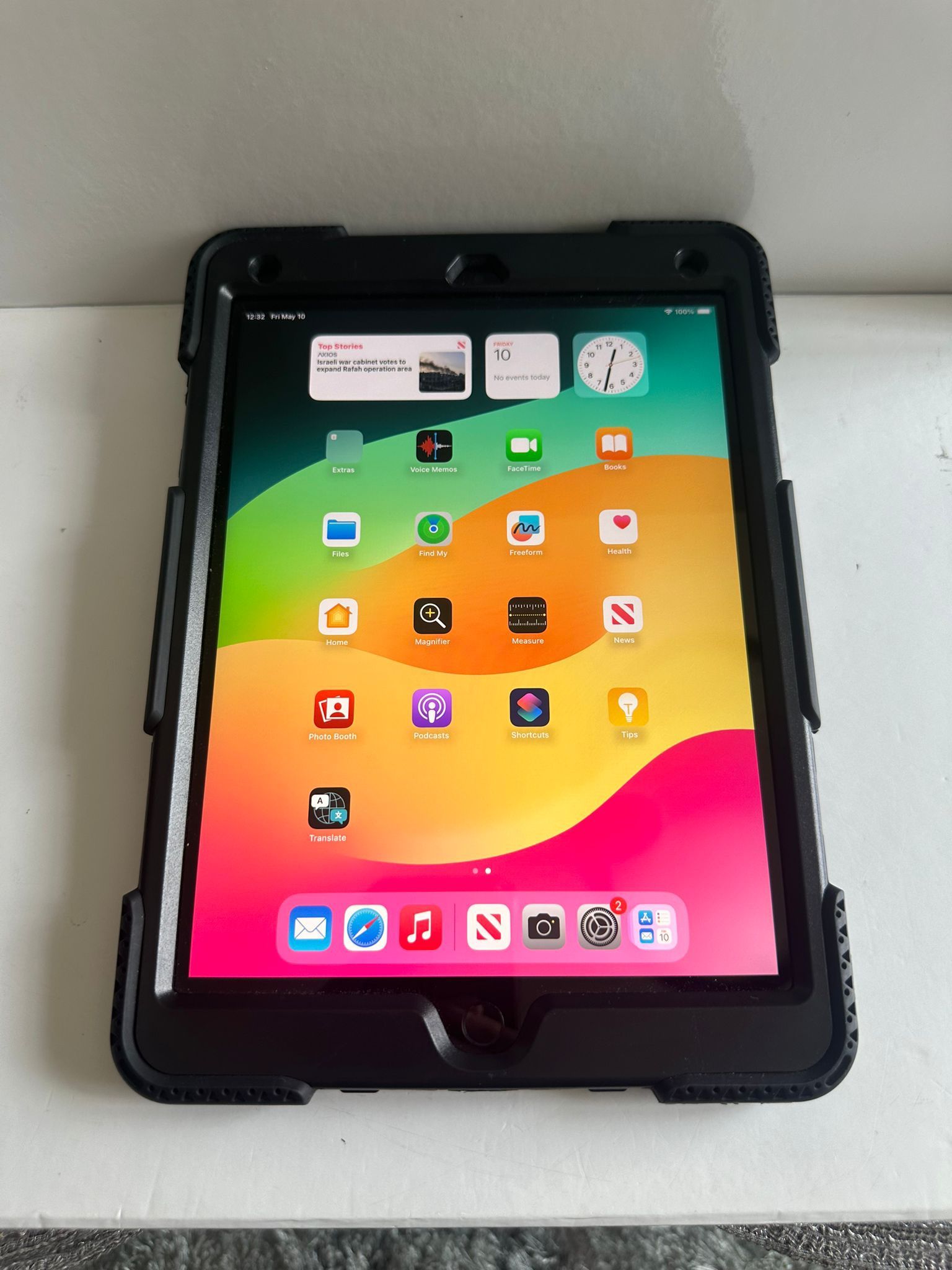 Apple iPad 9th Gen Black 10.2” 64GB Tablet iOS 17.4 - $169. 