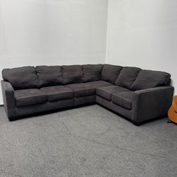 50% OFF Adjustable Black Sectional Couch - We Can Deliver