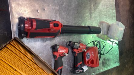 Milwaukee Set
