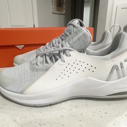 Nike Women’s Air Max - Size 7.5
