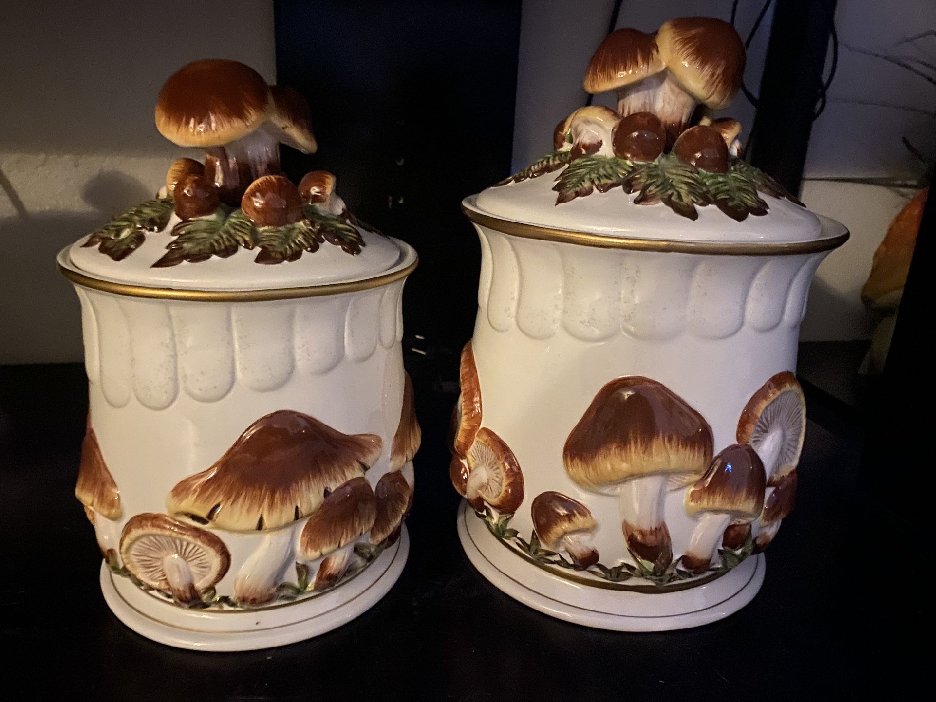 New Vintage Mushroom Canisters “K K Merchandise” Sealed