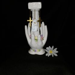 Vintage Porcelain Statue Of Hands & Pillar