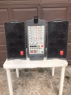 Fender Passport Max Power  500 Watts Compact PA