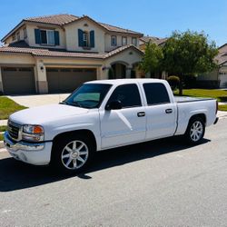 2005 GMC Sierra