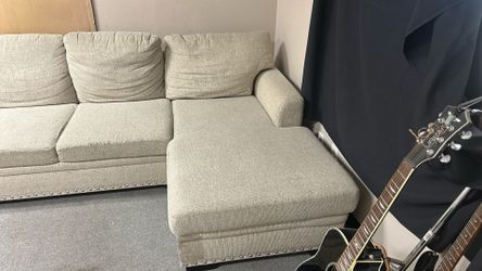 Couch With Pull Out