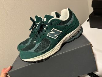 New Balance 2002 R Size 9.5