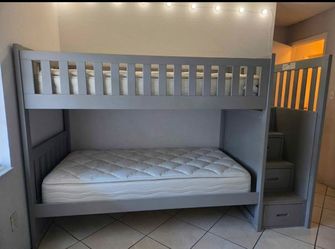 Twin bunk bed for kids  / litera para niños