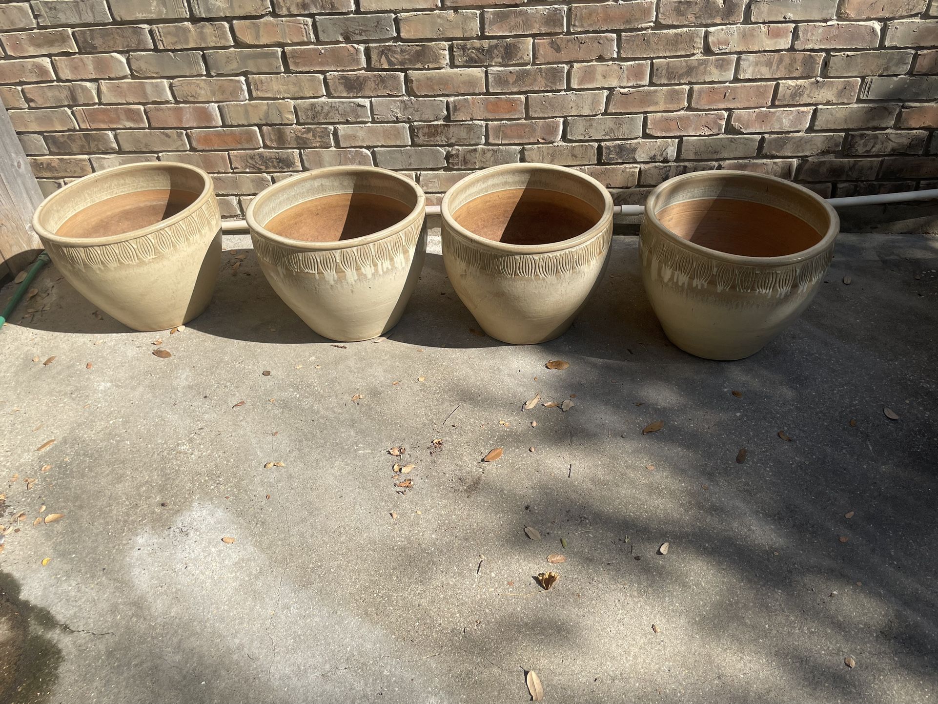 4 Heavy Ceramic Planters Matching -crème Color