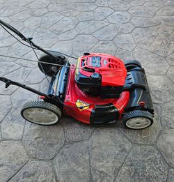 Troy-Bilt Front Self-propelled Lawnmower