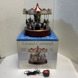 2005 Mr. Christmas Original Classics Grand Carousel with 30 Songs / Box - Tested