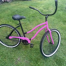 Beach cruiser bicycle 26” bike pink and black 