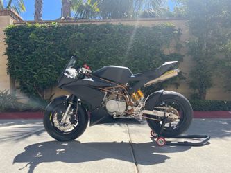 OHVALE GP-2 190 4 speed BRAND NEW NEVER BEEN USED, A LOT OF EXTRAS