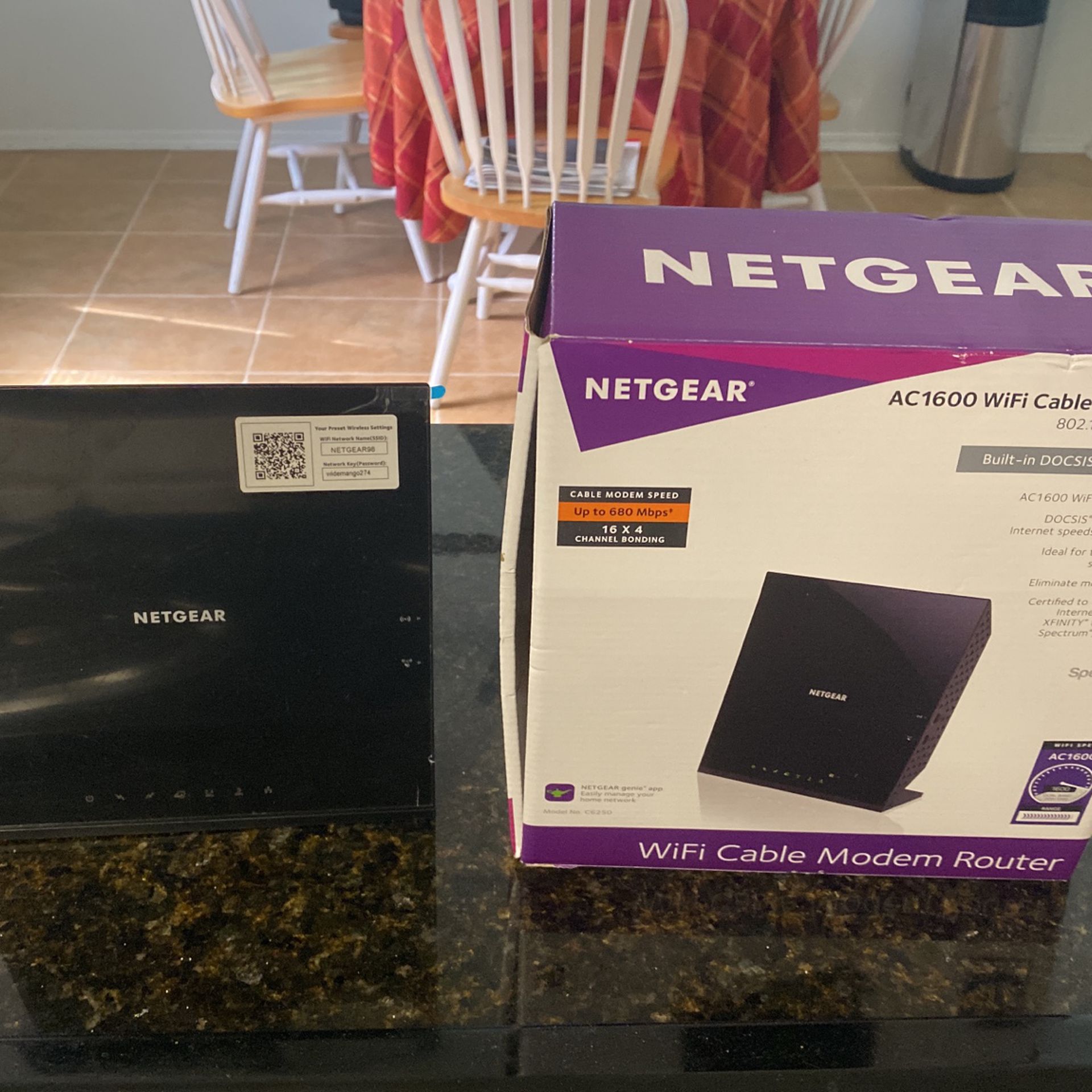 NetGear AC 1600 WiFi Cable Modem Router 