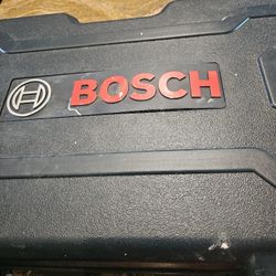 Bosch  2 1/4  Horse Plunge And Fixed Base Corded Router Kit.