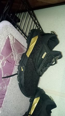 Women's Puma Size 8.5