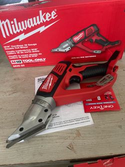 Milwaukee m18 18 gauge double cut shear (tool only)