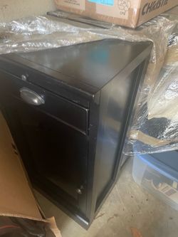 Bar cabinet / wine rack