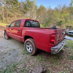 2005 Dodge Dakota
