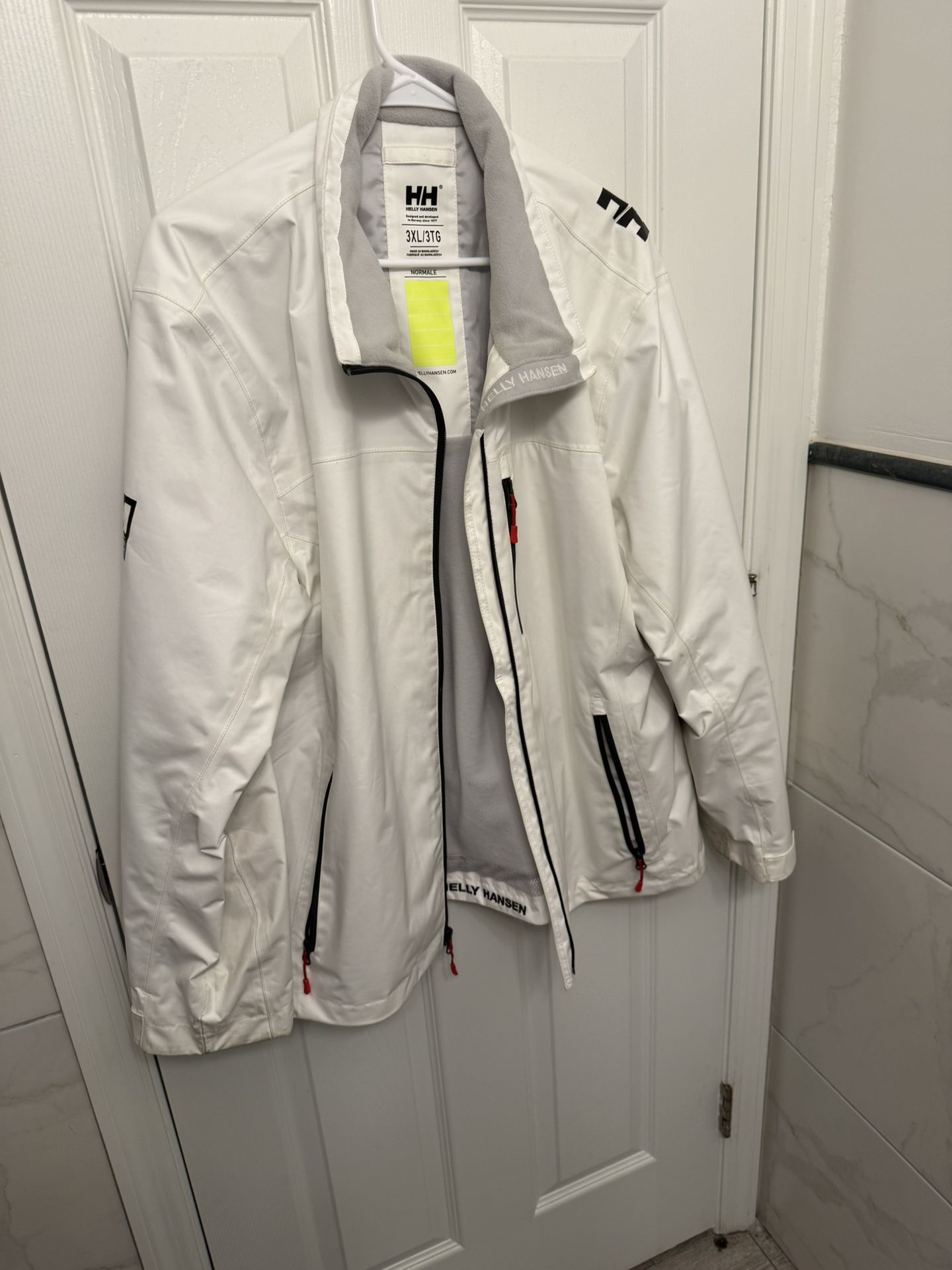 White Jacket XL