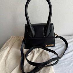 Jacquemus Le Chiquito Medimum