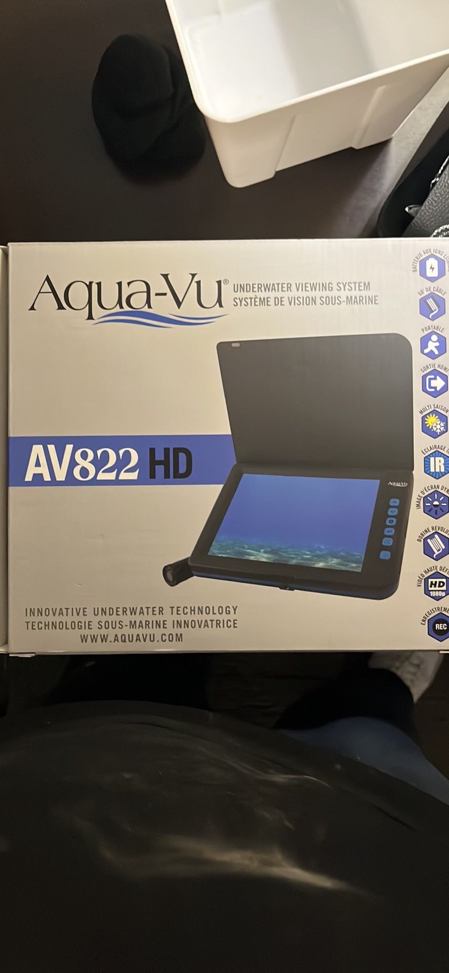 Aqua—vu AV822hd