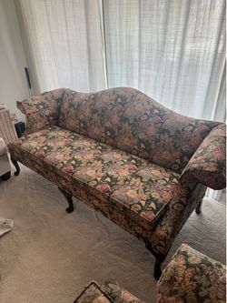 Set of 1988 Ethan Allen Traditional Classics Sofa