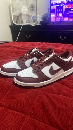 Nike Women's Burgundy and Red Trainers