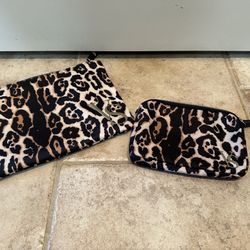 VS Makeup Bags - P/u Monument
