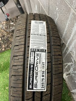 Llanta 245/75/R16   111T 