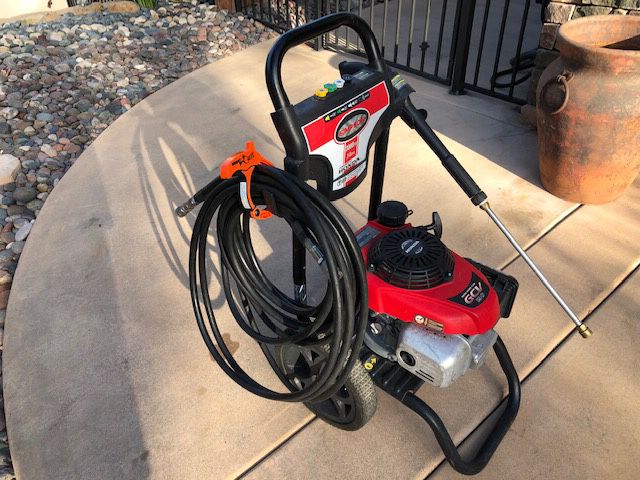 Simpson 3000 psi and 2.4 gallons per minute pressure Honda powered washer with upgraded 50 foot hose.