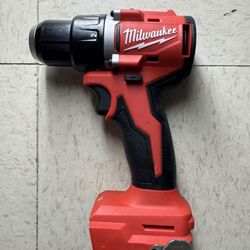 Milwaukee M18 18V Lithium-Ion Brushless Cordless 1/2 in. Compact Drill/Driver (Tool-Only)