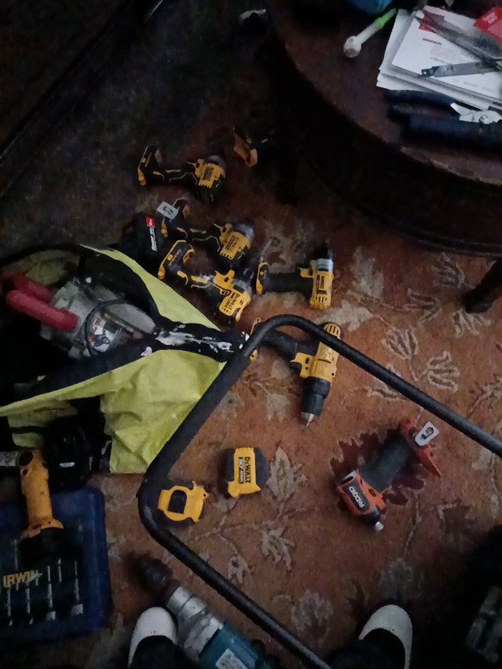 DeWalt Impact Drivers Nailer, 20 V Cordless