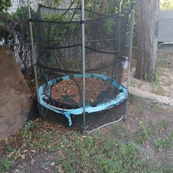Trampoline 