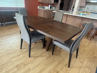 Copenhagen Dining Table Set