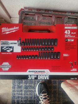Milwaukee 3/8 impact sockets 43 pc