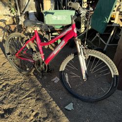 Mongoose Mountains Bike  For Sale $35 !!!!