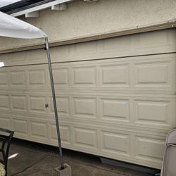 Used Garage Door. Manuel 