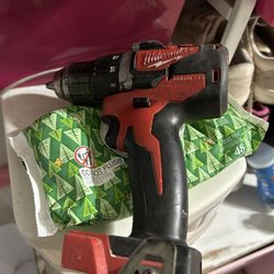 Milwaukee Chuck Drill 