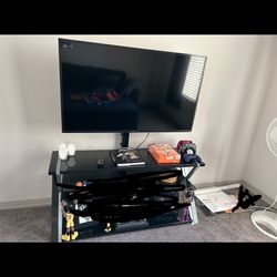 50 Inch Samsung Smart Tv And Tv Stand 