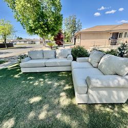 Beautiful couch set $$$$350( free delivery available)