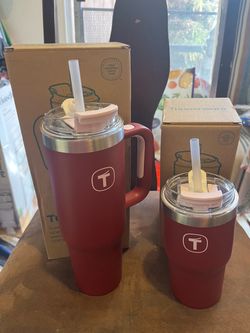 Tupperware tumblers