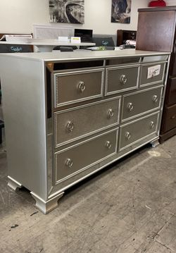 BRAND NEW Silver Finish Dresser Beveled Mirror Trim