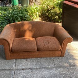 Brown Couch,very Comfy