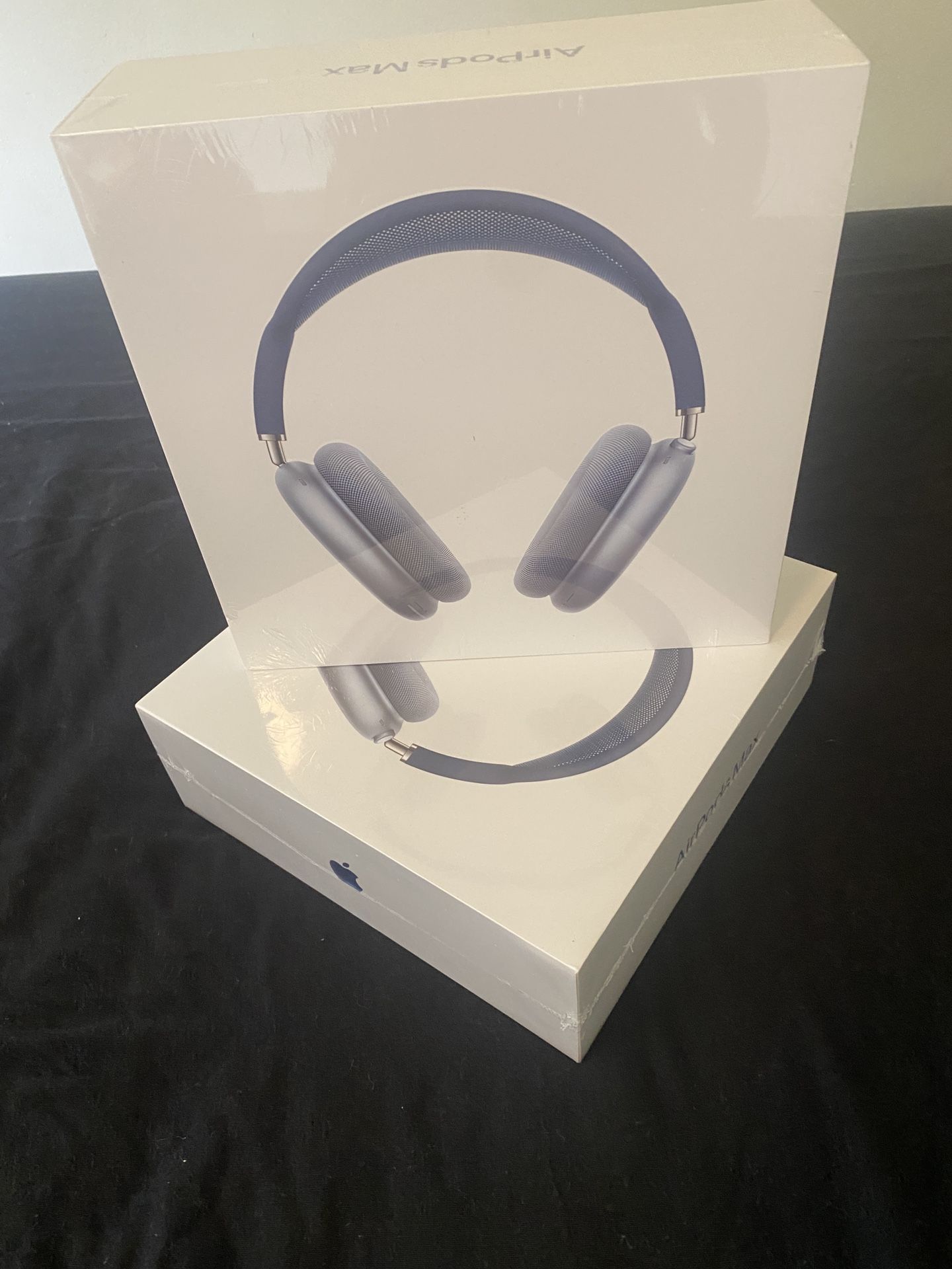 AirPod Maxes