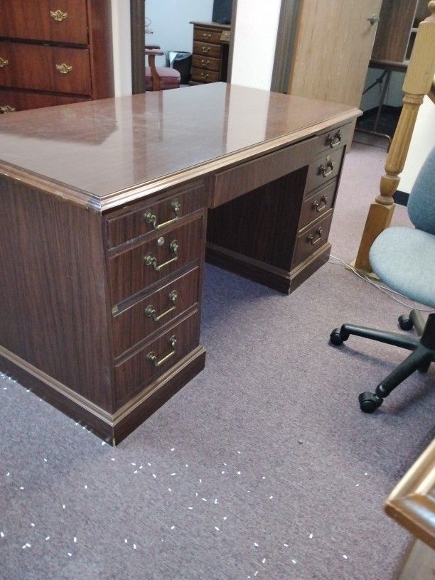 Real Nice Large Vintage The High Point Wooden Desk About 60 By 30 By 30 Inches